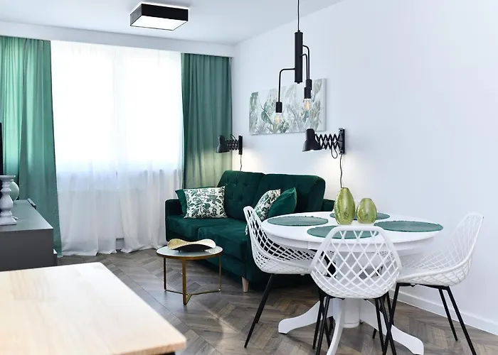 Bialy Dom Apartment *