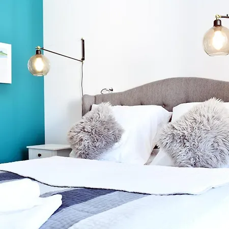 Bialy Dom Apartment *