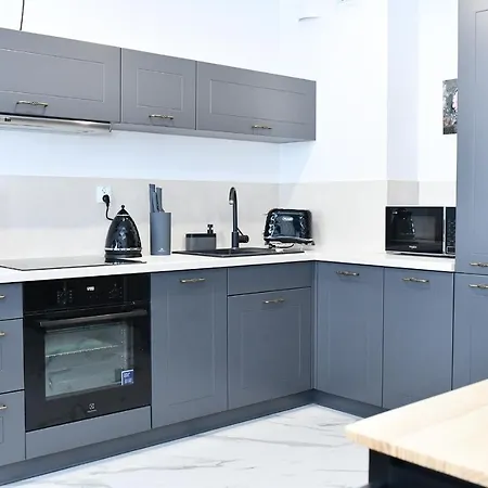 Bialy Dom Apartment *