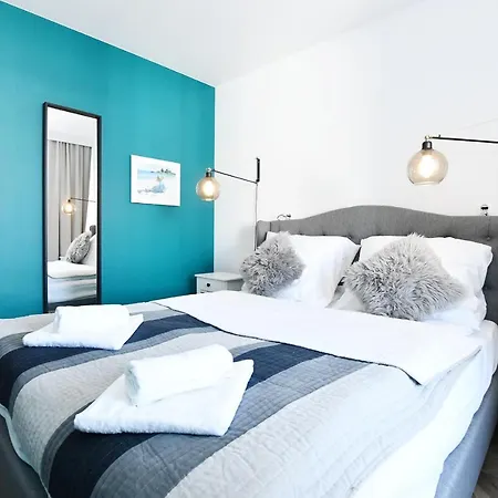 Bialy Dom 아파트 *