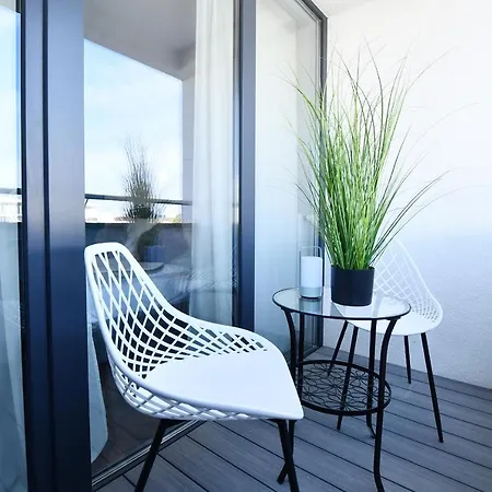 Bialy Dom 코워브제크